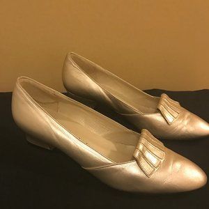David Tate Vintage Shoe Gold leather Size 8.5